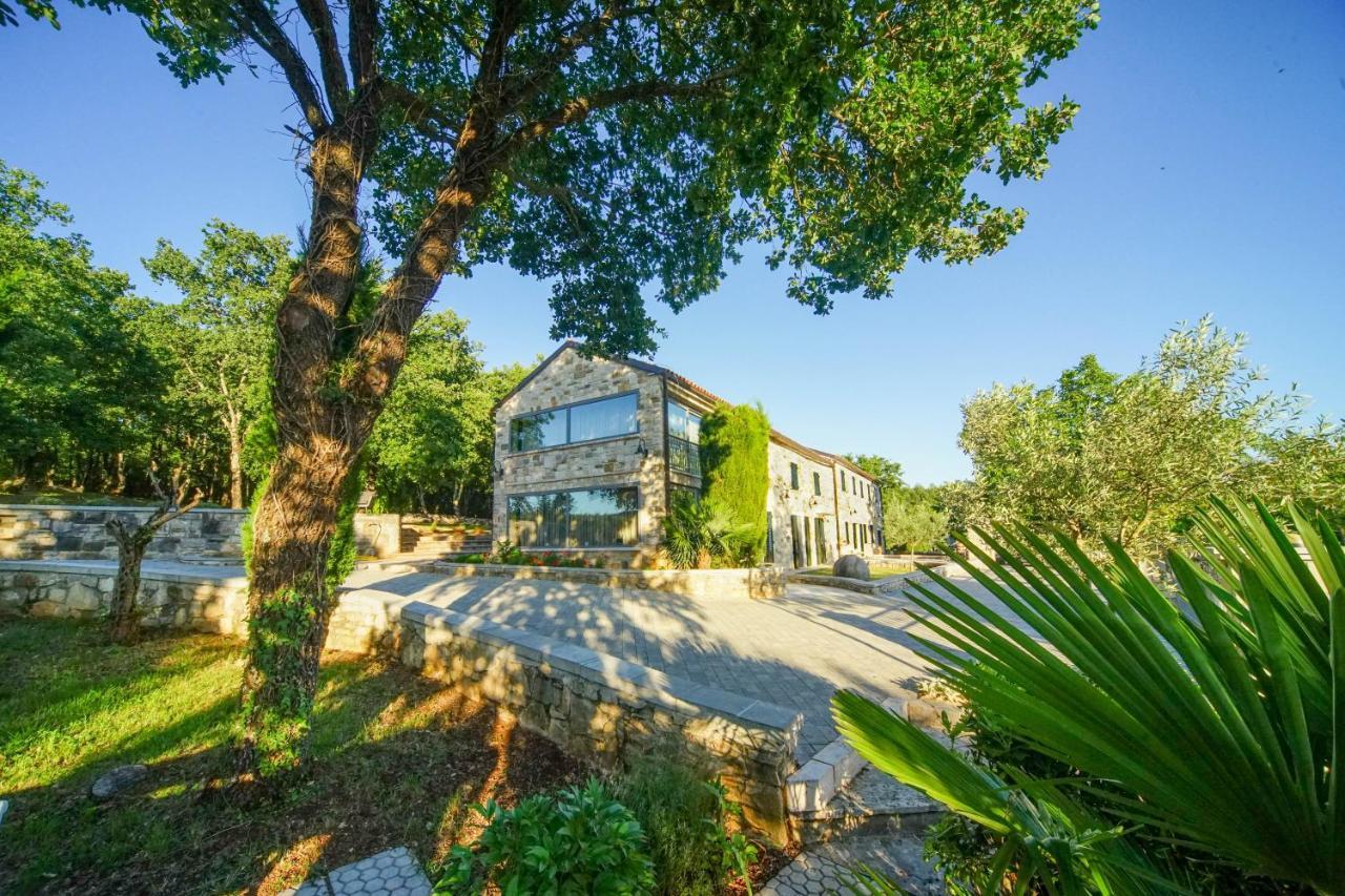 Stancija Ruseti Bed & Breakfast Oprtalj Ngoại thất bức ảnh
