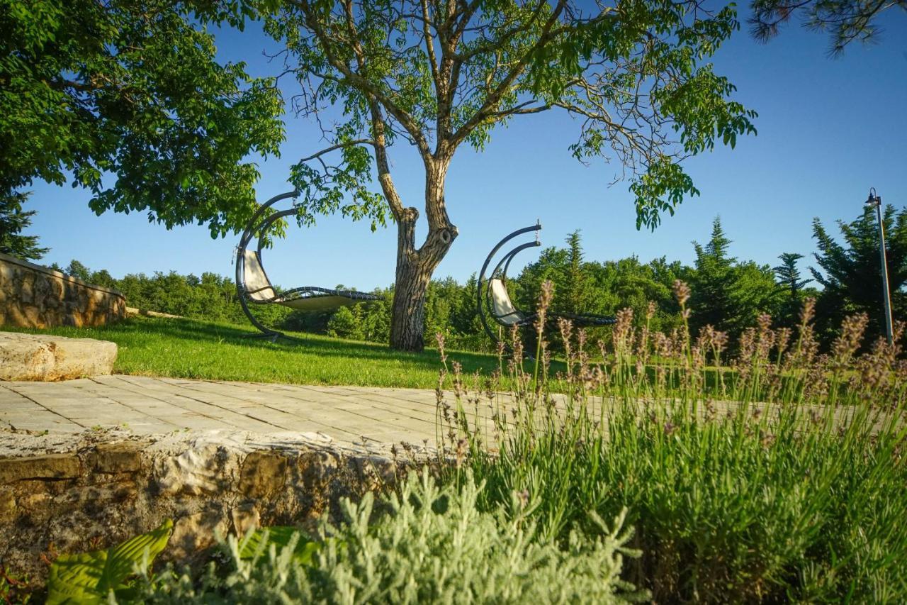 Stancija Ruseti Bed & Breakfast Oprtalj Ngoại thất bức ảnh