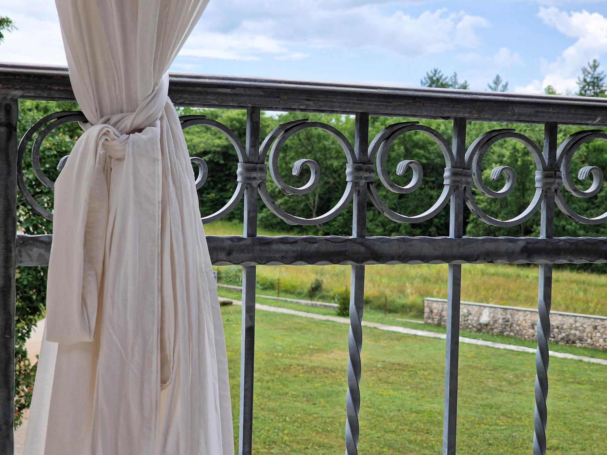 Stancija Ruseti Bed & Breakfast Oprtalj Ngoại thất bức ảnh